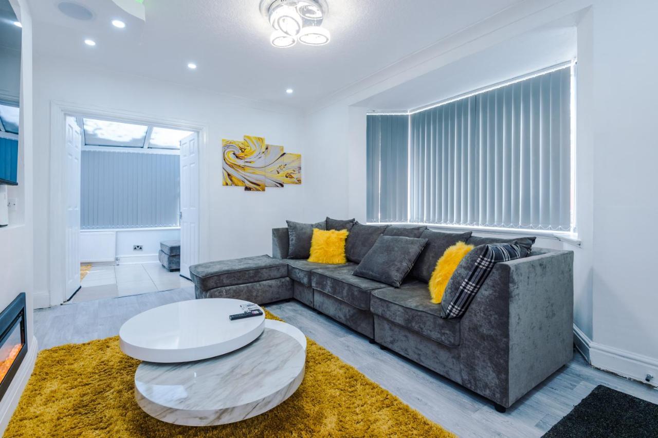 Nice Three Bedroom House In Manchester Luaran gambar