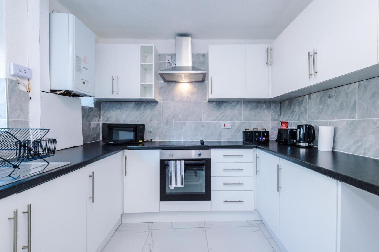 Nice Three Bedroom House In Manchester Luaran gambar