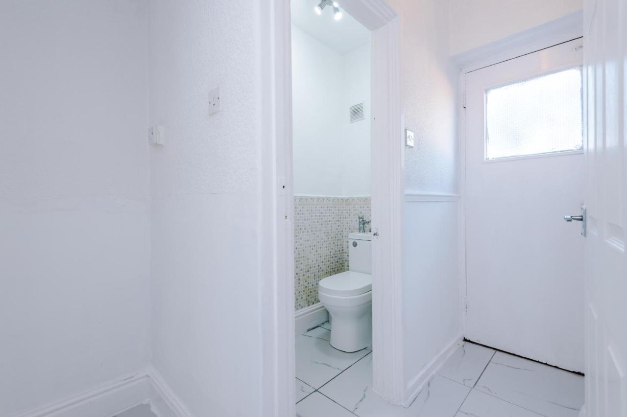 Nice Three Bedroom House In Manchester Luaran gambar